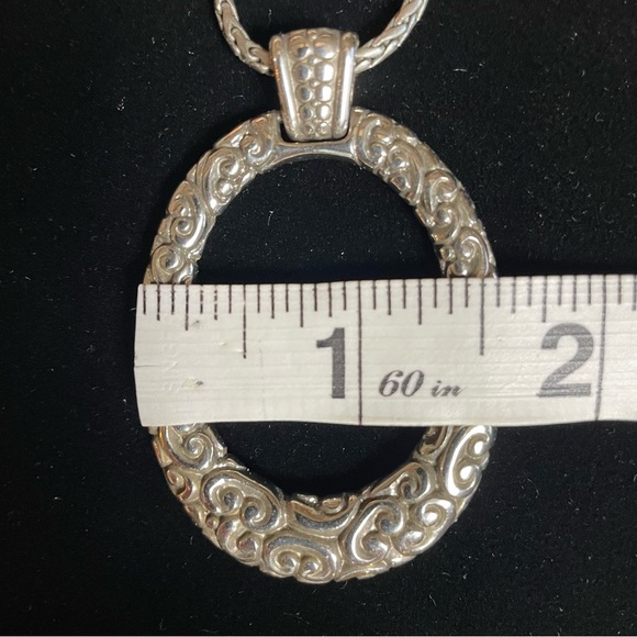 Vintage Timeless Brighton Large Silvertone Oval Pendant Necklace 16" -18" Long - Picture 9 of 9